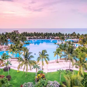 At Mayan Palace Vidanta Riviera Maya Hotel Playa Paraiso
